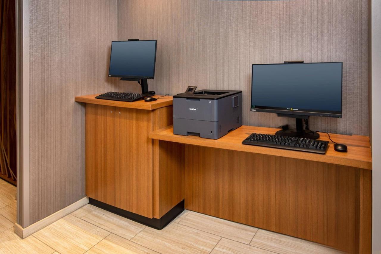 Springhill Suites By Marriott Фредерик Экстерьер фото