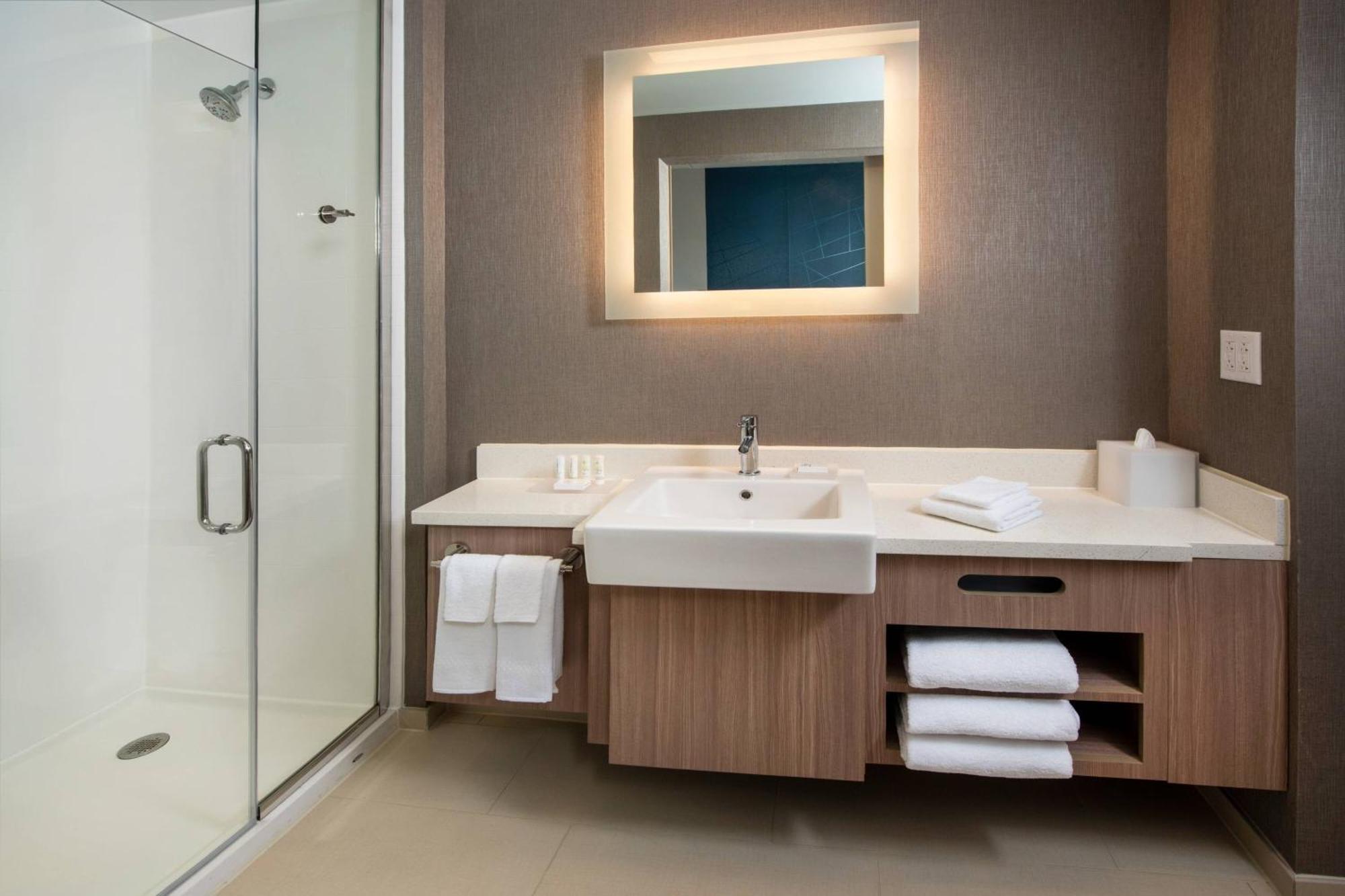 Springhill Suites By Marriott Фредерик Экстерьер фото